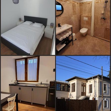Appartamento Old Town Apartament Targoviste Esterno foto
