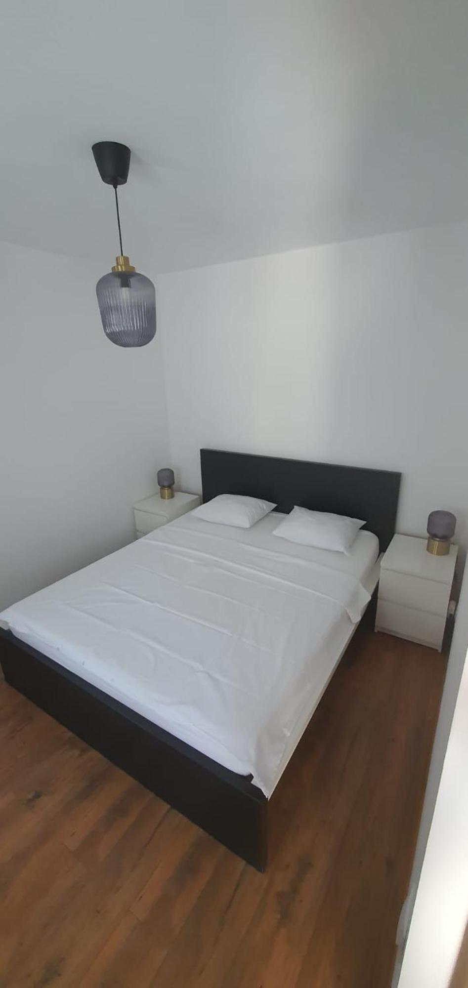 Appartamento Old Town Apartament Targoviste Camera foto
